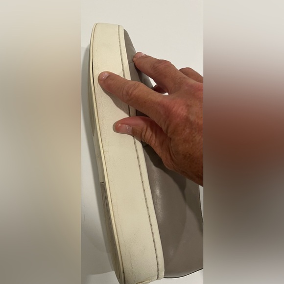 Vince Wallace Platform Slip On Leather Sneakers Shoes Grey Women’s Size 9.5 - Picture 12 of 14